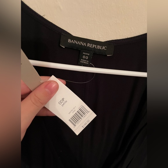 Banana Republic wrap dress - Picture 2 of 11